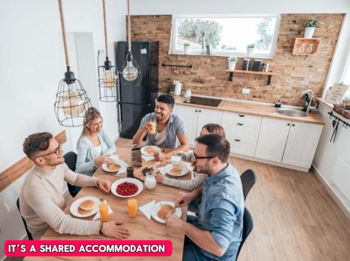 *Rd9Bc* For Your Most Relaxed & Cosy Stay + Free Parking + Free Fast Wifi * 利兹 外观 照片
